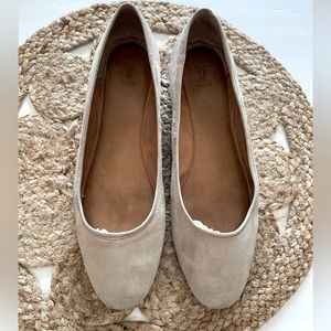 Frye Gloria Suede Leather 
Flats 8